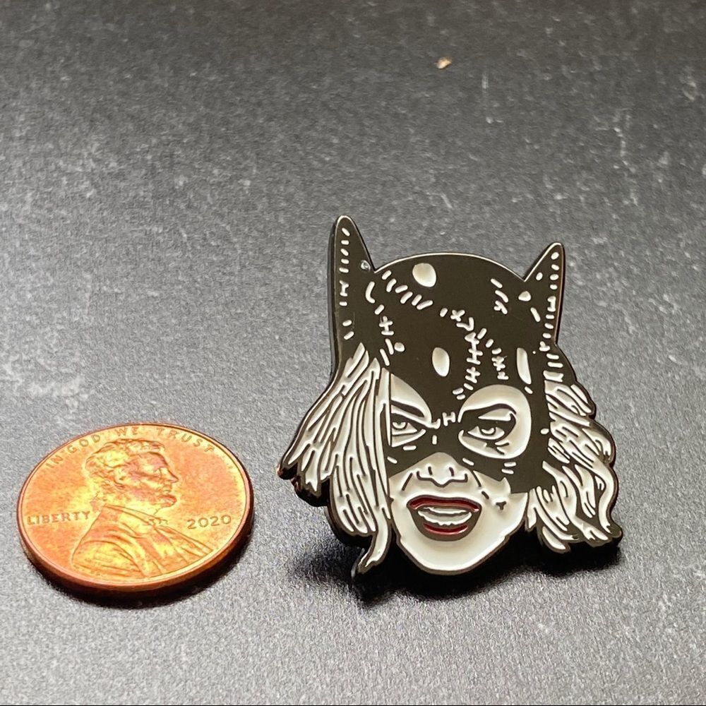 Cat Woman Enamel Pin/ Brooch - Picture 4 of 6